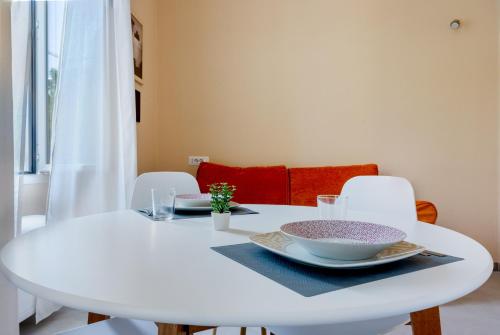Facilities, Bonnystudios Holiday Apartments in Elia