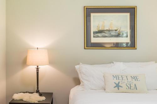 279-Wolf Beach Cottage - image 34