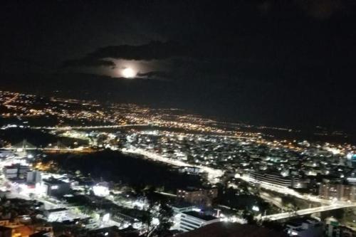 VISTA UNICA HERMOSO Mini Departamento en Ambato in Ambato