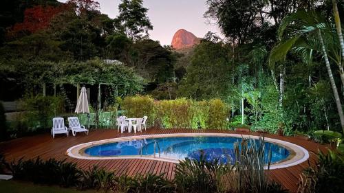 Casakor Cuiabá Itaipava, Linda, 4 quartos, piscina, muito verde e quadra de tênis em condomínio fechado