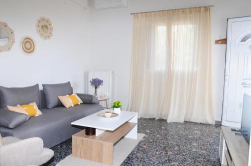 The Byzantine Wall House in 이스트미아