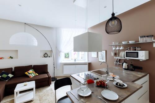 New stylish studio in the center, Riga (foto 3)