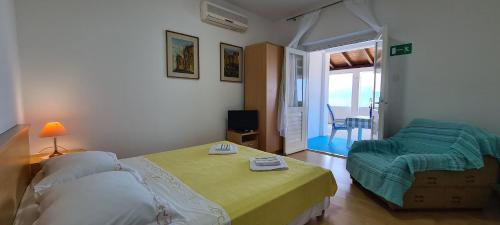 Apartments Lanterna in Sucuraj