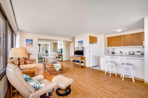 Discovery Bay 2204 - image 7