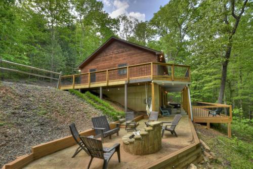 Hideaway Creek in Ellijay, USA