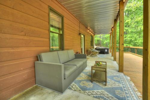 Hideaway Creek in Ellijay, USA