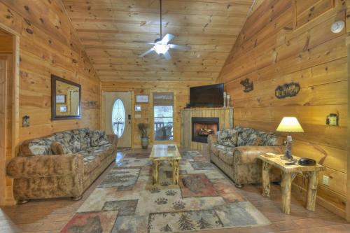 Hideaway Creek in Ellijay, USA