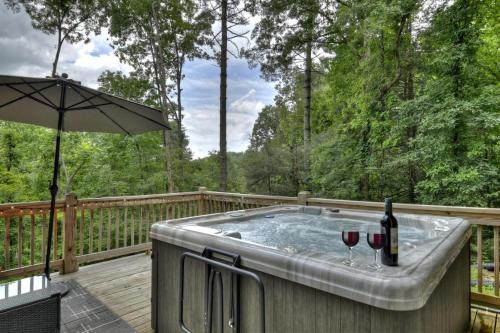 Whispering Creek in Ellijay, USA