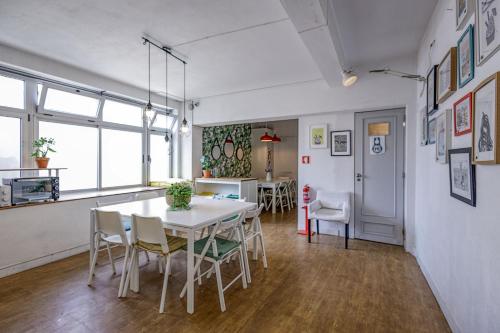 Travel & Live Hostel 4