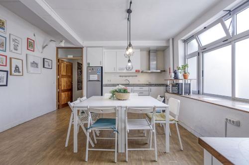 Travel & Live Hostel 2