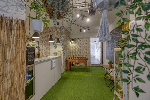 Travel & Live Porto Hostel in Porto