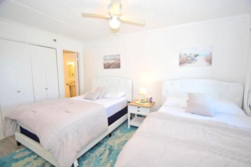 One-Bedroom Apartment image 4