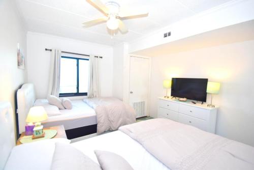 One-Bedroom Apartment image 3