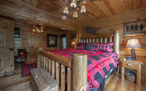 Roost on the Ridge in Ellijay, USA