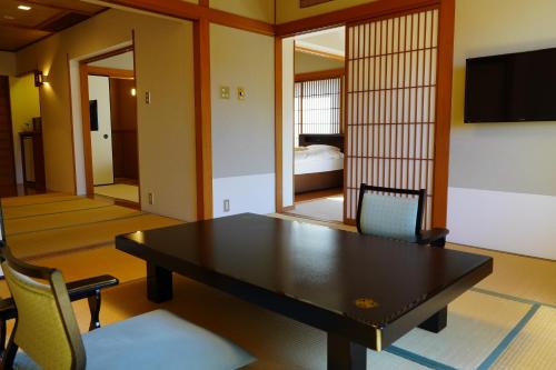 Japanese-Style Corner Room with Outdoor Hot Spring