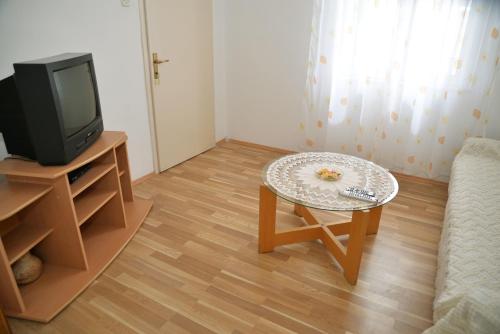 Apartment Mladenka