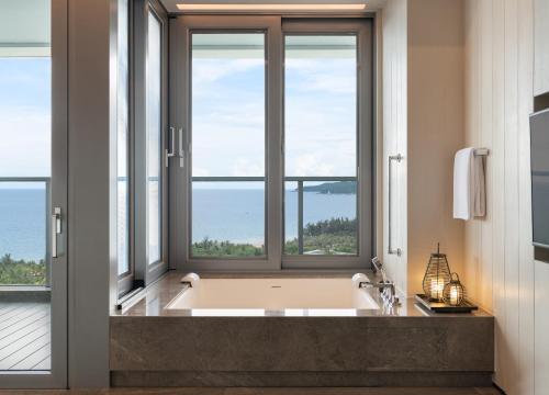 Rosewood Sanya Room Type - Seascape Ocean View Twin
