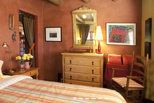 Casa Gallina - An Artisan Inn Taos (NM)