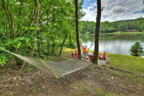 Lakeside Hideaway