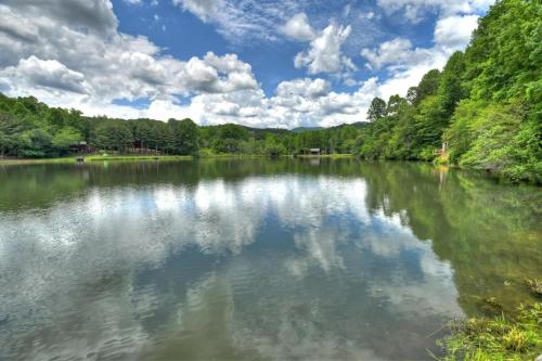 Lakeside Hideaway