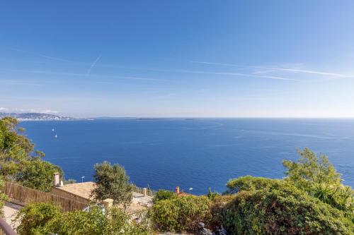 Magnificent villa with sea view in Théoule sur mer - by feelluxuryholidays