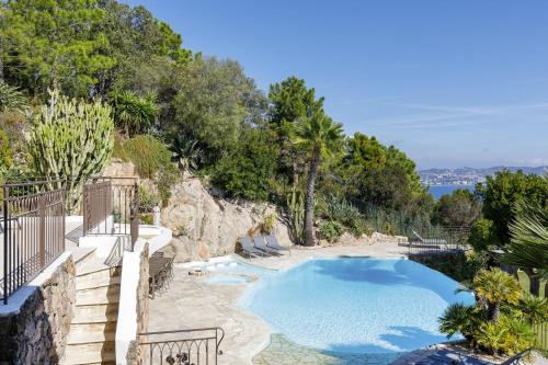 Magnificent villa with sea view in Théoule sur mer - by feelluxuryholidays