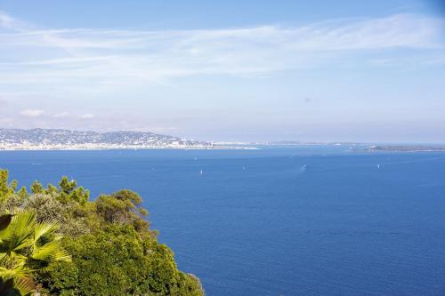 Magnificent villa with sea view in Théoule sur mer - by feelluxuryholidays