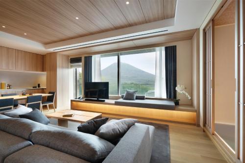Two-Bedroom Suite with Yotei View with Tatami Area