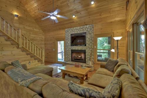 Papa Bear Lodge in Blue Ridge, USA