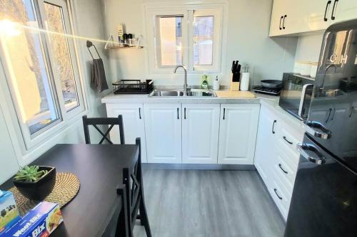 廚房, Honey Wines Aust. Tiny House in 布洛克