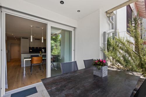 Terraza/balcón, The R Apartment Uetliberg Parken - Wallbox in Dietikon