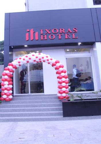 Ixoras Hotel Lemba - image 2