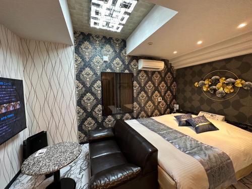 Deluxe Double Room image 9