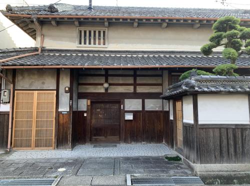 Old Japanese House - Tondabayashi