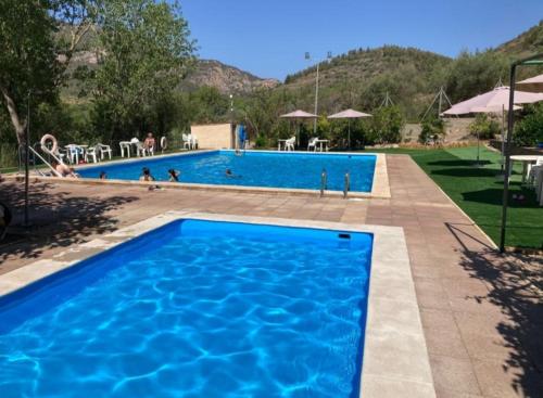 Úszómedence, PRIORAT Ca la Iolanda "RELAX ESCALADA Y NATURALEZA" in La Vilella Baixa