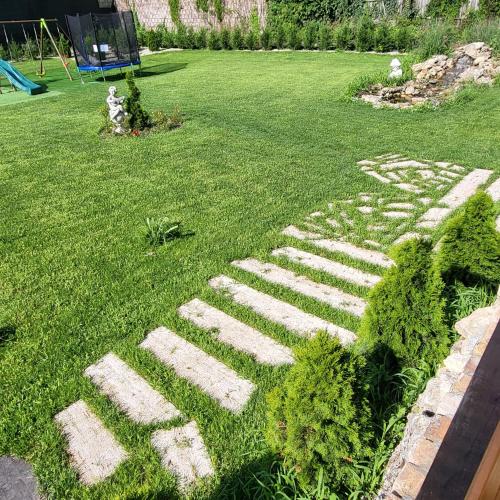 Pensiunea Hanul Huniazilor Pensiunea Hanul Huniazilor