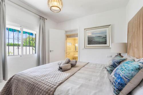 Five-Bedroom House image 3