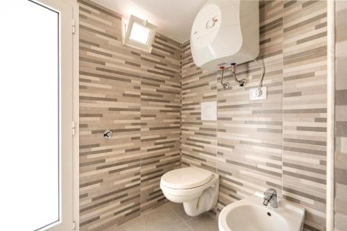 Trullo Grecla with pool and parking