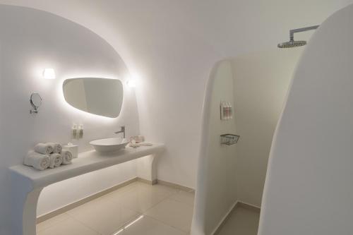 Superior Οutdoor Jetted Tub Suite image 7
