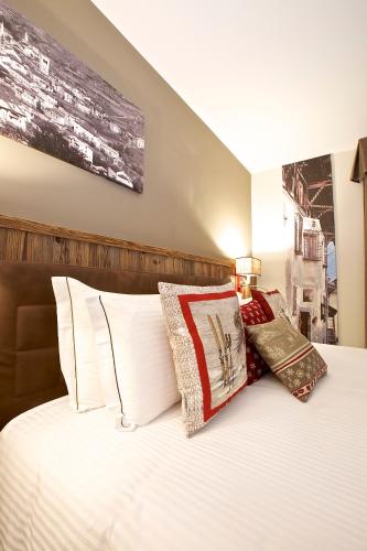 Olimpia Hotel - image 12