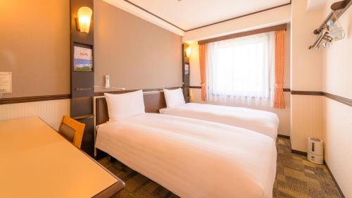 東横 INN 本厚木駅南口ツインルーム（禁煙）