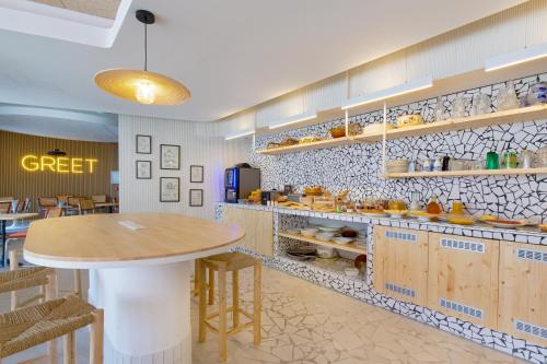 Ételek és italok, greet hotel Salon de Provence in Salon-de-Provence