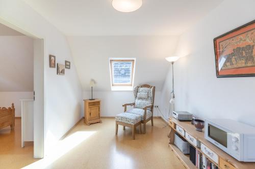 Central - image 8