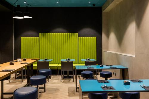 Smart Hotel Central - image 9