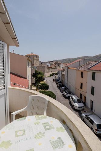  Apartments Golija in center of Pag, Pension in Pag