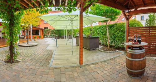 Balcony/terrace, ACANTUS Hotel in Weisendorf