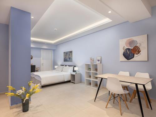 M City Hotel - image 12