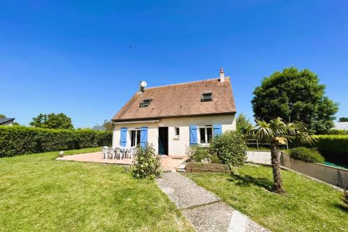 Spacious house of 100 m with a beautiful garden gîte à louer Équemauville