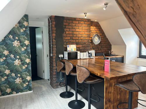 Bistro Guest House - image 11