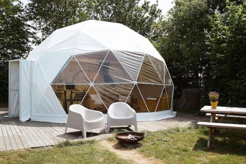 B&B Jubbega-Schurega - Glamping Dome Tent - Bed and Breakfast Jubbega-Schurega